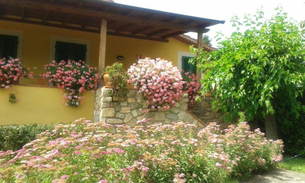 Casa Vacanze Casa Italia Lamporecchio Exterior foto
